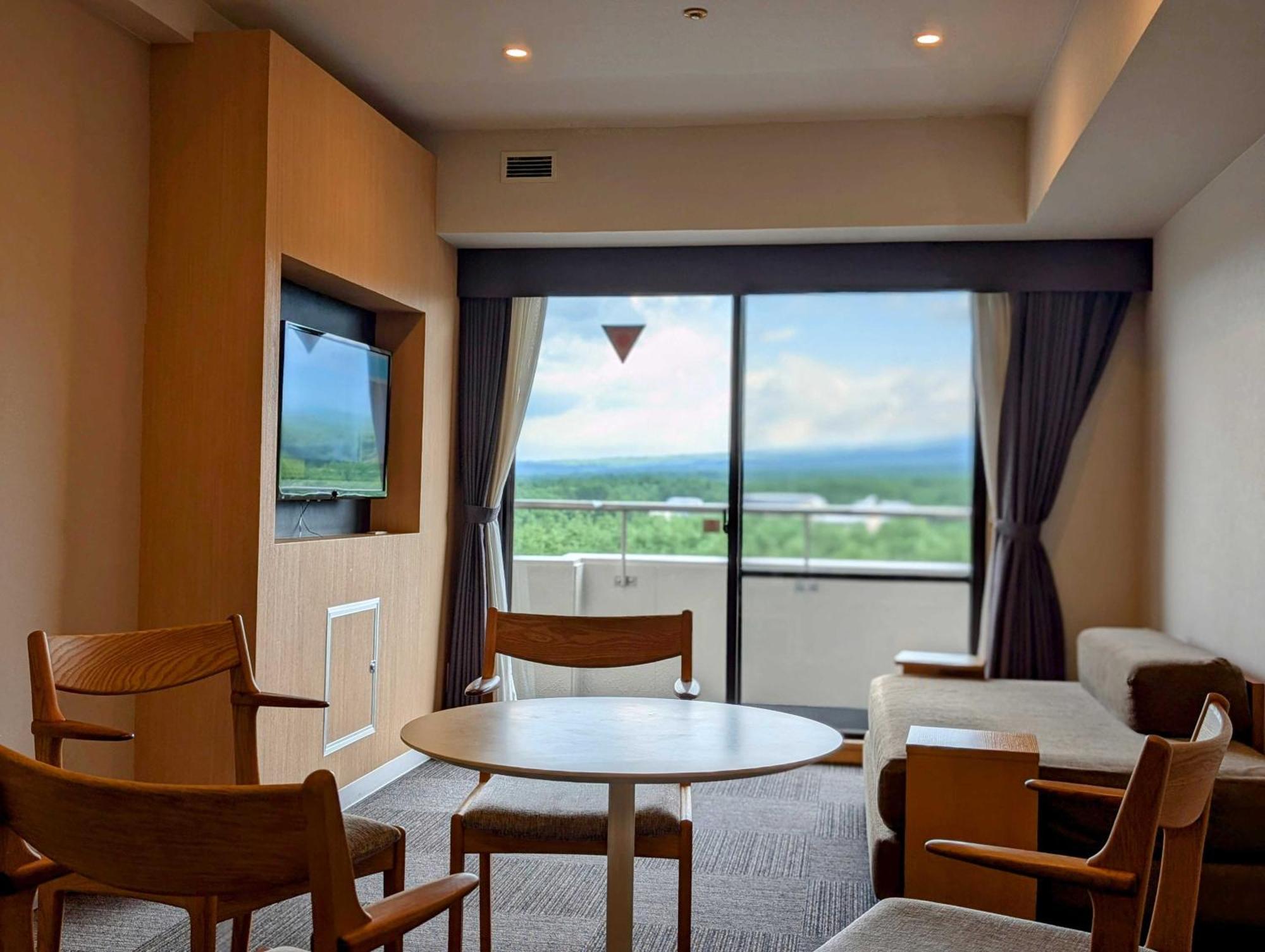 Hotel Regina Kawaguchiko Фуджикавагучико Екстериор снимка