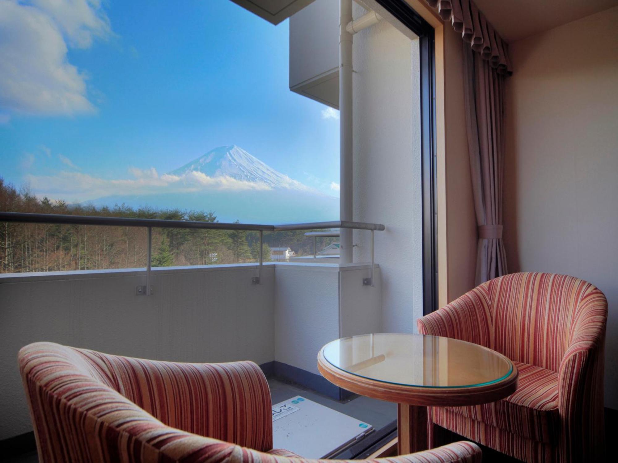 Hotel Regina Kawaguchiko Фуджикавагучико Екстериор снимка